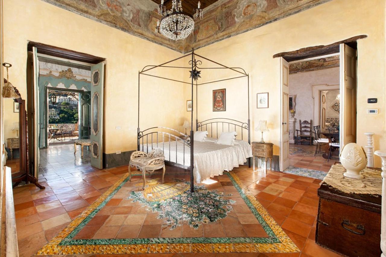 Estate4Home - Palazzo Crocione Позитано Экстерьер фото