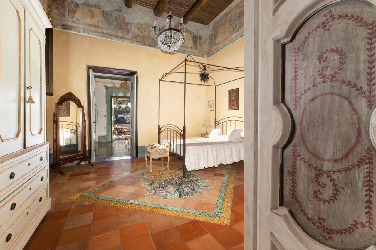 Estate4Home - Palazzo Crocione Позитано Экстерьер фото